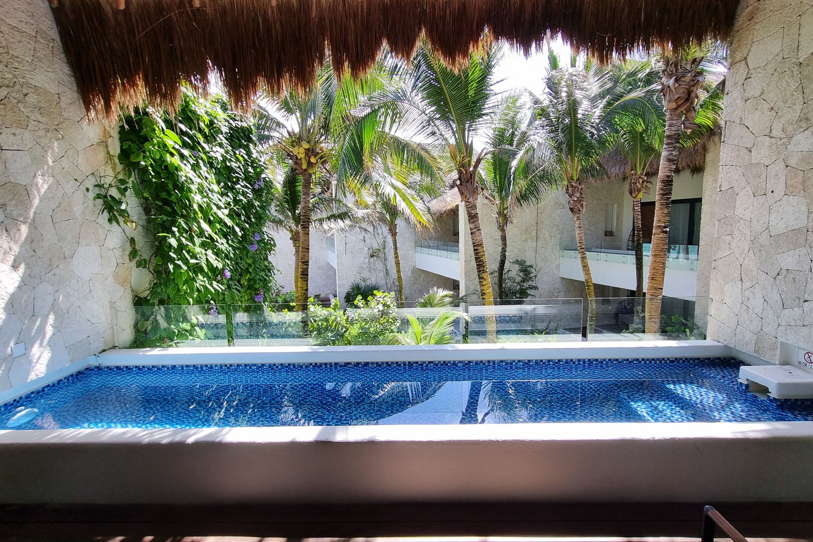 Copia-de-OceanfrontPalapa-1_11zon-scaled (1).webp_0001_20250206_133756 (1)