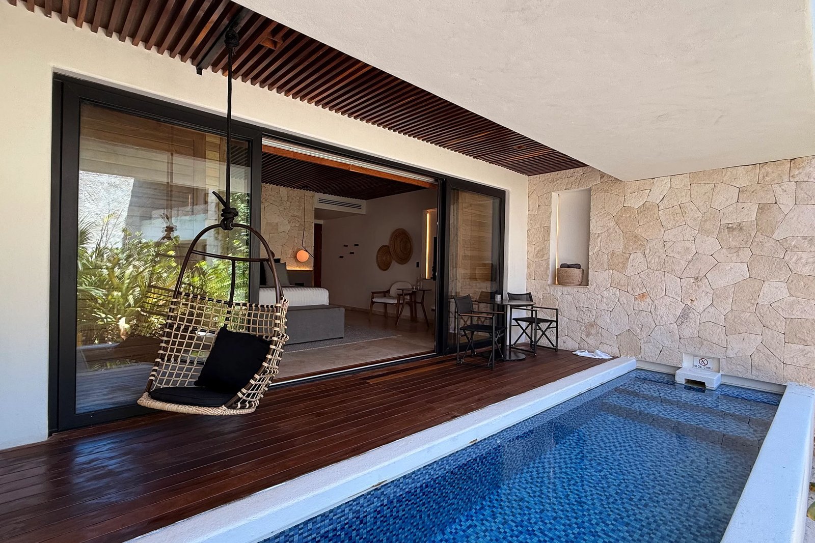 Copia-de-OceanfrontPalapa-1_11zon-scaled (1).webp_0007_11zon_IMG_7465