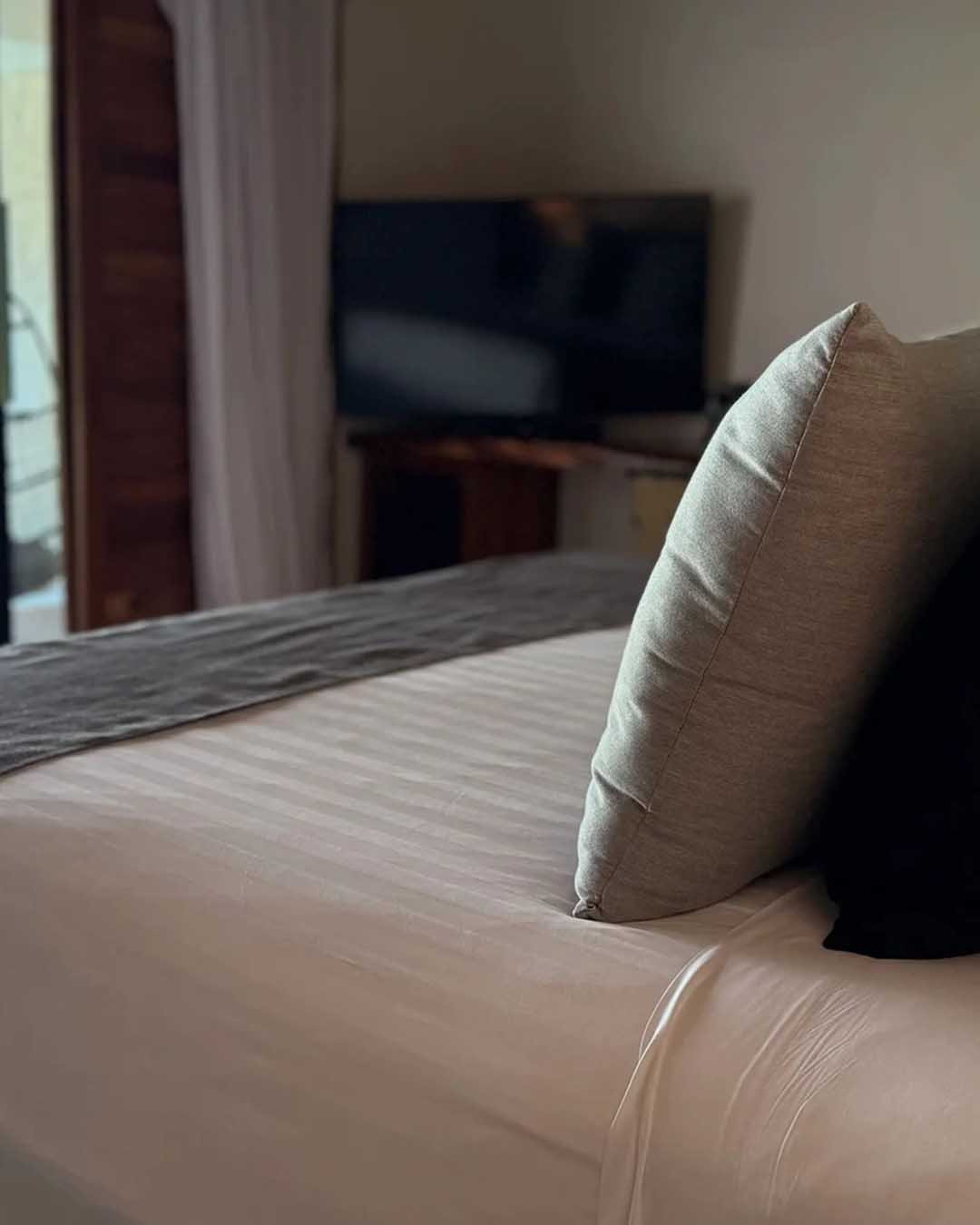 Galeria_0015_1309644_0005_Copia-de-OceanfrontPalapa-1_11zon-scaled-1.webp_0002_11zon_IMG_7453