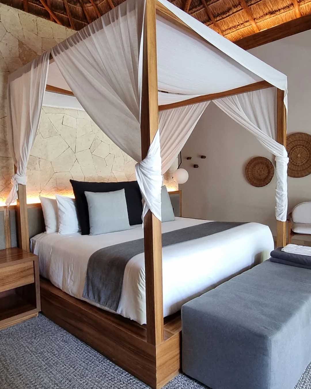 Galeria_0015_1309644_0005_Copia-de-OceanfrontPalapa-1_11zon-scaled-1.webp_0002_20250206_133512