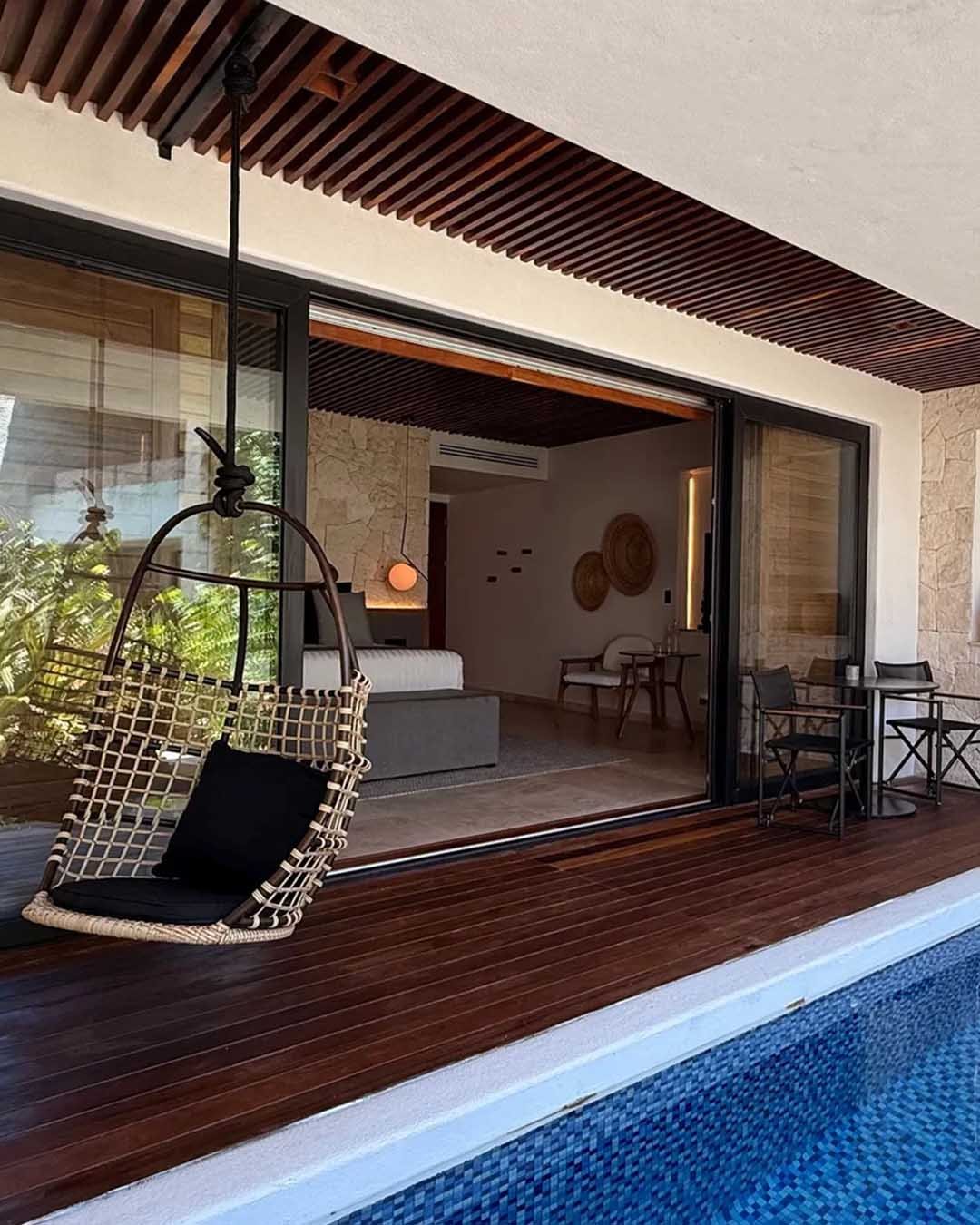 Galeria_0015_1309644_0006_Copia-de-OceanfrontPalapa-1_11zon-scaled-1.webp_0007_11zon_IMG_7465