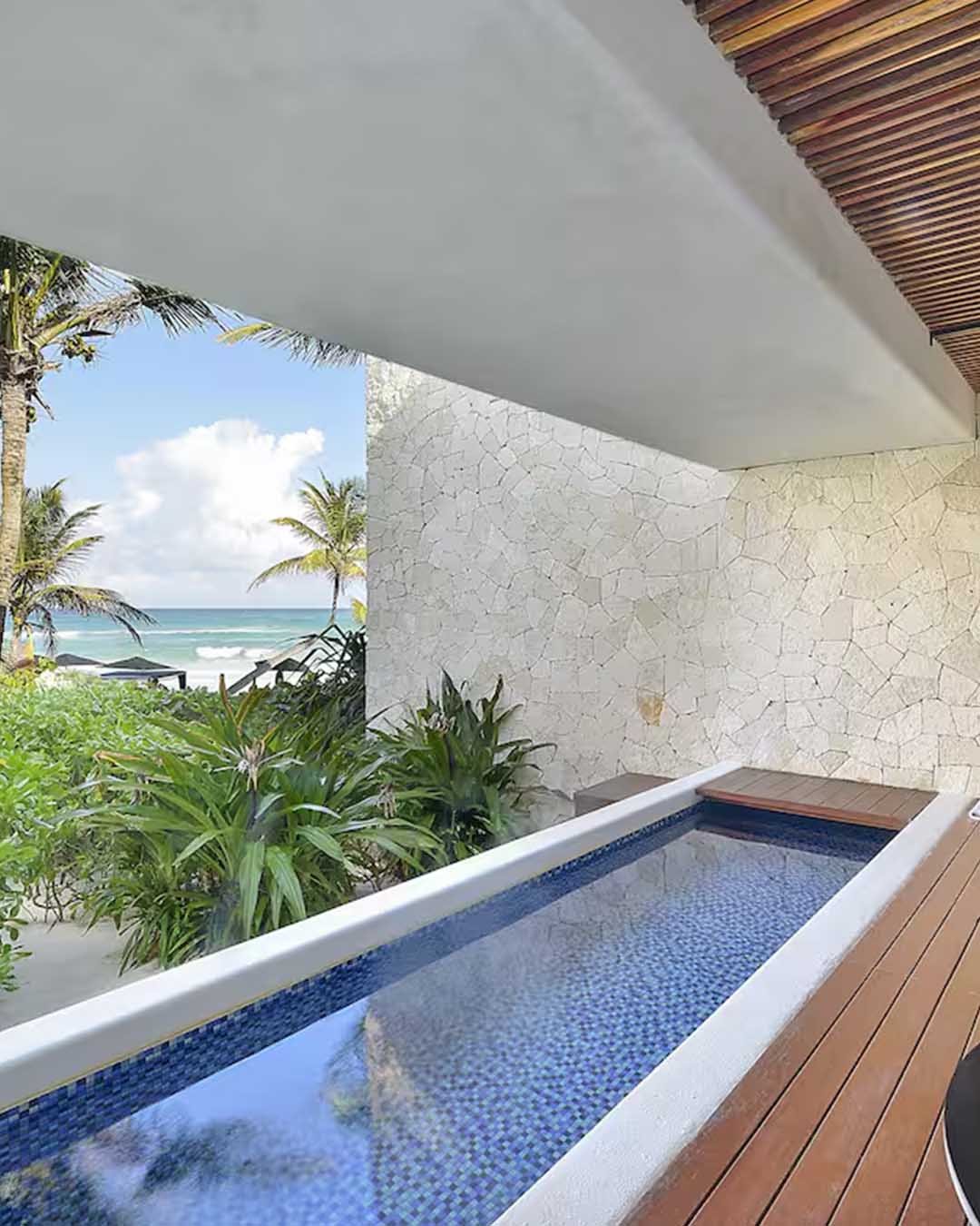 Galeria_0015_1309644_0007_Copia-de-OceanfrontPalapa-1_11zon-scaled-1_0001_1e664a09